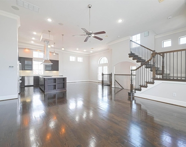 1739 Oakdale Street - Photo Thumbnail 14