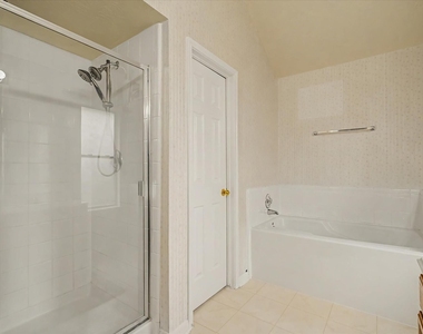 10840 Sycamore Drive N - Photo Thumbnail 32