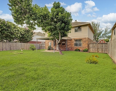 10840 Sycamore Drive N - Photo Thumbnail 41