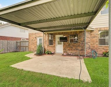 10840 Sycamore Drive N - Photo Thumbnail 39
