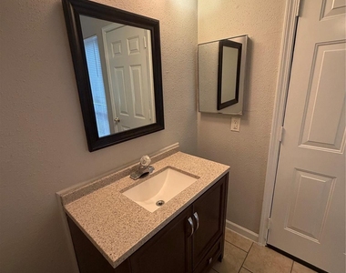 8662 Pearl Point Street - Photo Thumbnail 10