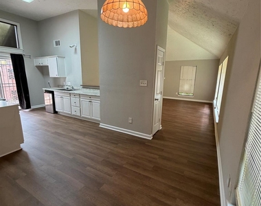 8662 Pearl Point Street - Photo Thumbnail 7