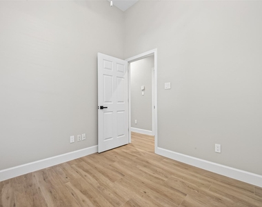 3117 Cedar Knolls Drive - Photo Thumbnail 30