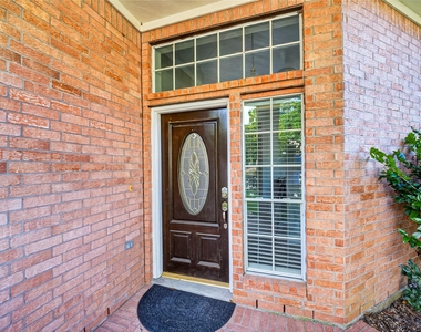 3117 Cedar Knolls Drive - Photo Thumbnail 4