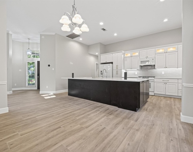 3117 Cedar Knolls Drive - Photo Thumbnail 11