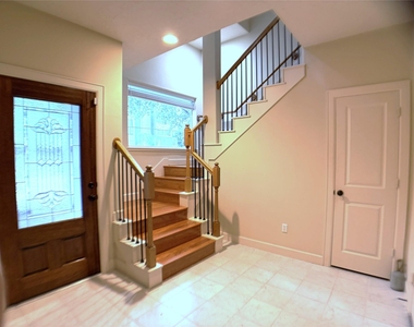 5807 Maxie Street - Photo Thumbnail 2