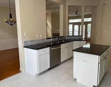 5807 Maxie Street - Photo Thumbnail 15