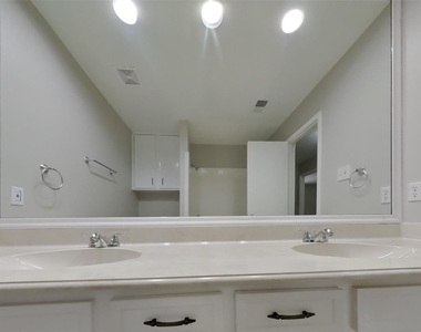 3619 Maple Glen Drive - Photo Thumbnail 16