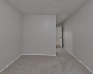3619 Maple Glen Drive - Photo Thumbnail 14
