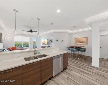 202 Ivory Coral Lane - Photo Thumbnail 7