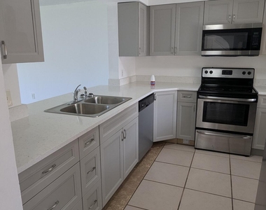 174 San Juan Circle - Photo Thumbnail 3