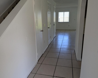 174 San Juan Circle - Photo Thumbnail 2