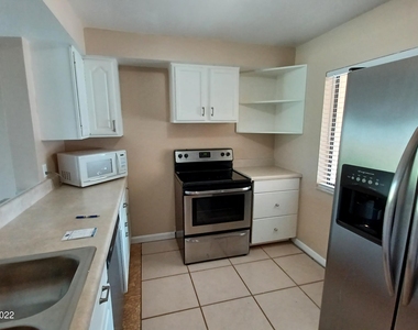 174 San Juan Circle - Photo Thumbnail 38