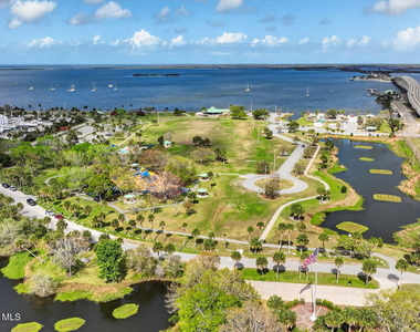 7 Indian River Avenue - Photo Thumbnail 12