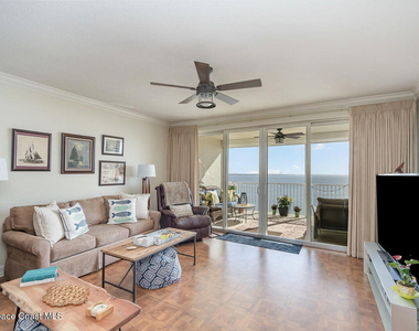 7 Indian River Avenue - Photo Thumbnail 3