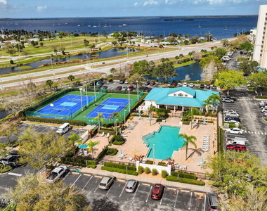 7 Indian River Avenue - Photo Thumbnail 11
