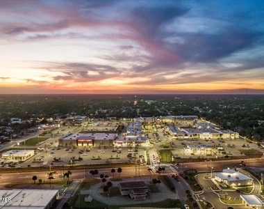 7 Indian River Avenue - Photo Thumbnail 30
