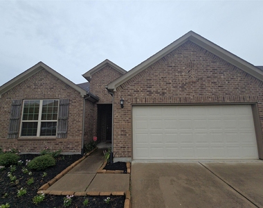 5206 Gerent Lane - Photo Thumbnail 2