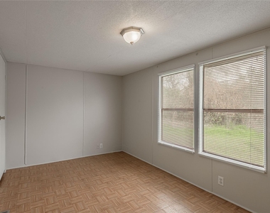 1345 Fm 405 Road - Photo Thumbnail 21