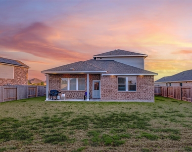 18819 Brookside Ridge Ln - Photo Thumbnail 1
