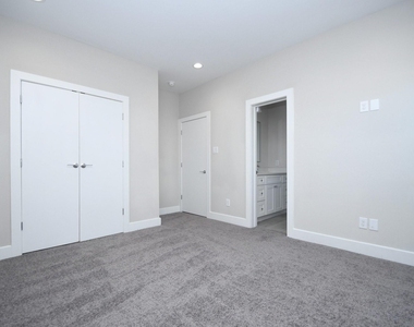 5904 Gardendale Drive - Photo Thumbnail 25