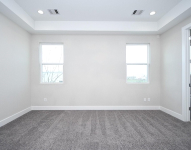5904 Gardendale Drive - Photo Thumbnail 29