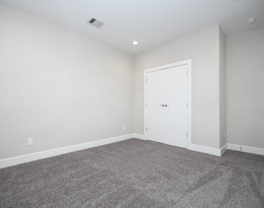 5904 Gardendale Drive - Photo Thumbnail 26