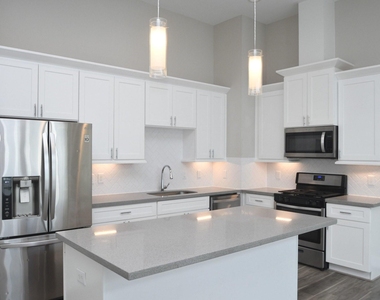 5904 Gardendale Drive - Photo Thumbnail 13