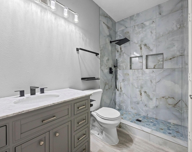 4500 Upland Circle Drive - Photo Thumbnail 26
