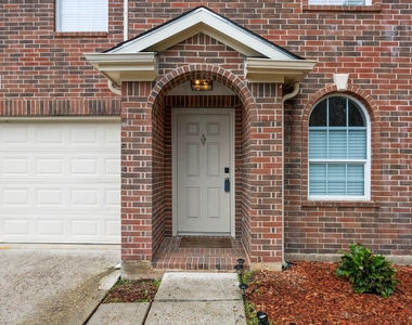 4500 Upland Circle Drive - Photo Thumbnail 1