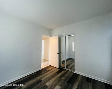545 Nora Avenue - Photo Thumbnail 9