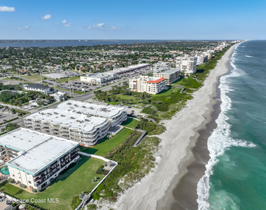 601 N Miramar Avenue - Photo Thumbnail 1