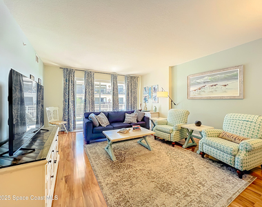 601 N Miramar Avenue - Photo Thumbnail 8