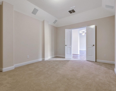 22 Garden Path Place - Photo Thumbnail 32