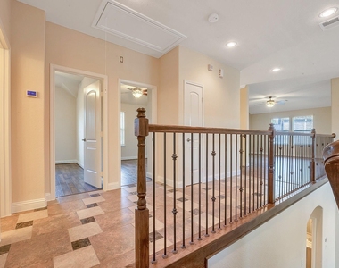 22 Garden Path Place - Photo Thumbnail 36