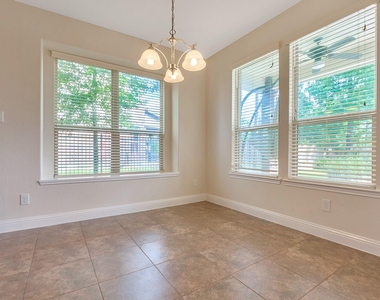 22 Garden Path Place - Photo Thumbnail 17