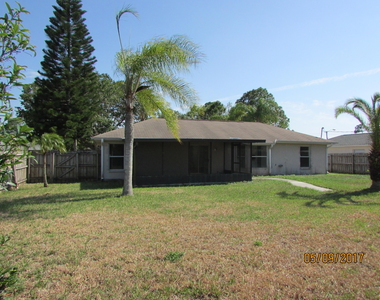 407 Delmonico Street Ne - Photo Thumbnail 11