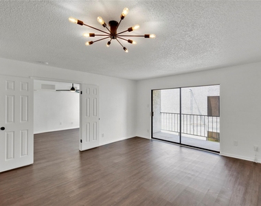 2830 S Bartell Drive - Photo Thumbnail 1