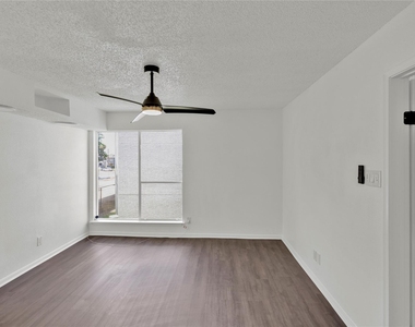 2830 S Bartell Drive - Photo Thumbnail 8