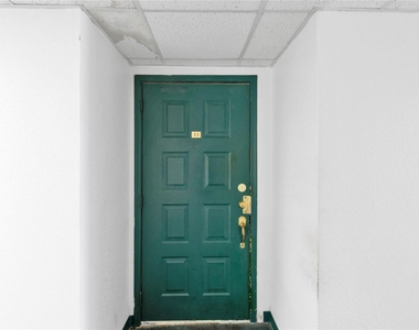 2830 S Bartell Drive - Photo Thumbnail 14