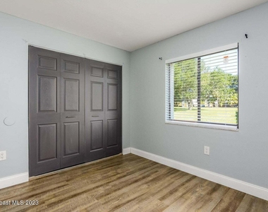 2253 Flower Tree Circle - Photo Thumbnail 8