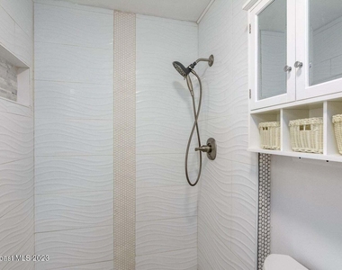 2253 Flower Tree Circle - Photo Thumbnail 7