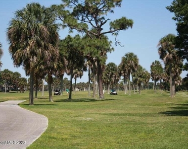 2253 Flower Tree Circle - Photo Thumbnail 17