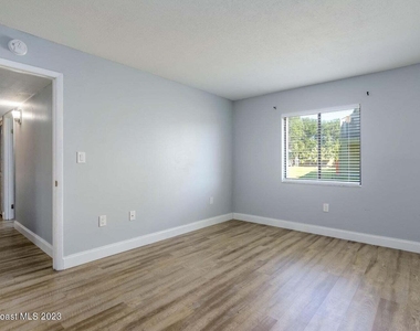 2253 Flower Tree Circle - Photo Thumbnail 5