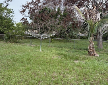 1136 Minnet Court Ne - Photo Thumbnail 9