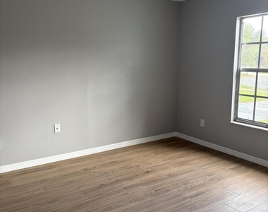 1136 Minnet Court Ne - Photo Thumbnail 28