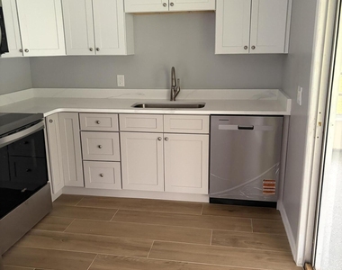 1136 Minnet Court Ne - Photo Thumbnail 26