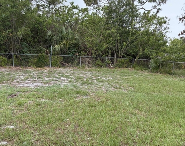 1136 Minnet Court Ne - Photo Thumbnail 10