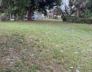1136 Minnet Court Ne - Photo Thumbnail 12