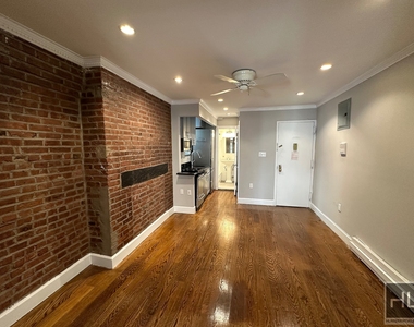 Avenue B - Photo Thumbnail 1
